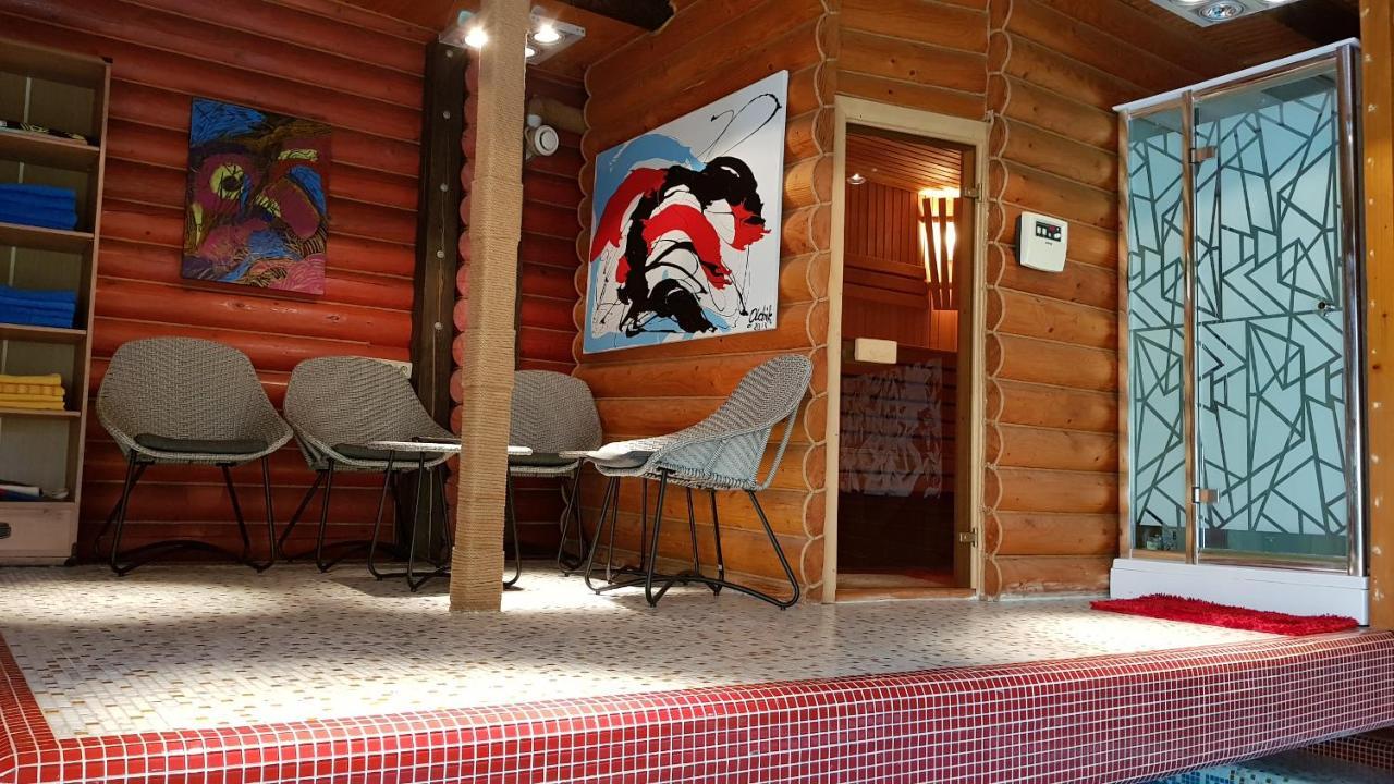 Luxury Villa With Pool And Sauna Černovice Exteriér fotografie